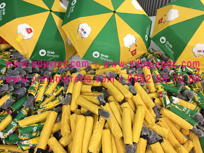 xưởng sản xuất ô dù cầm tay in logo quảng cáo
